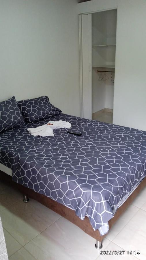 וילה-וייחה Hostal Arambulo מראה חיצוני תמונה